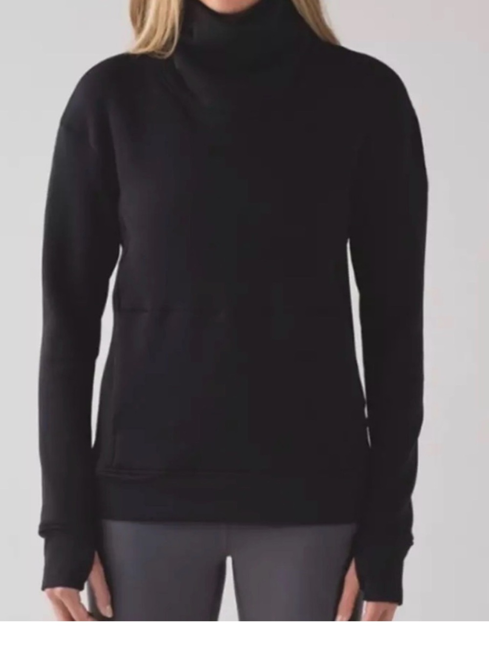 Lululemon kick the cold funnel neck pull over